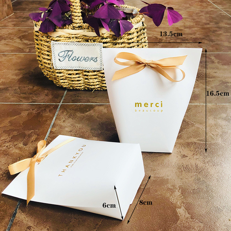 Kraft Paper Packaging Gift Box With Ribbon