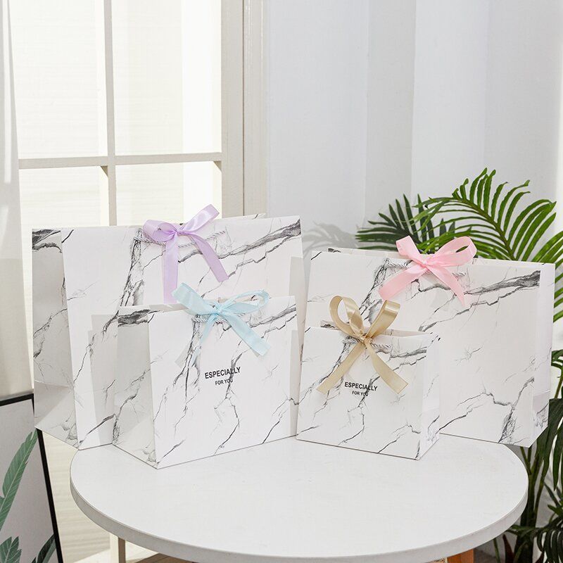 Wholesale High-capacity Shopping Gift Bags